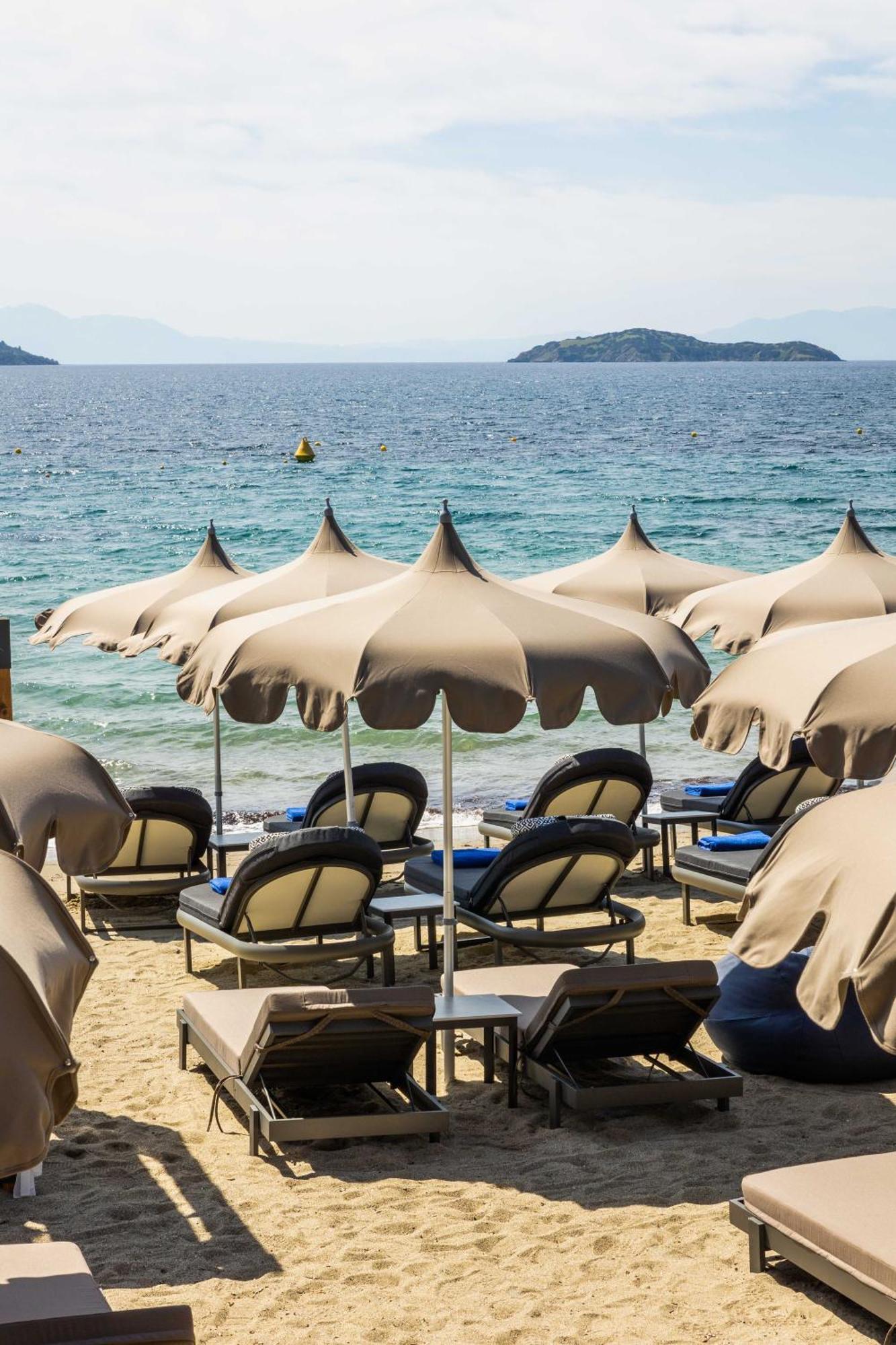 Thalassa, Philian And Hotel Skiathos-Stadt